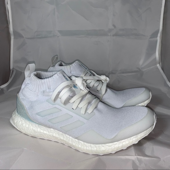 Adidas Ultraboost Mid x Parley men’s size 10.5 - Picture 2 of 5